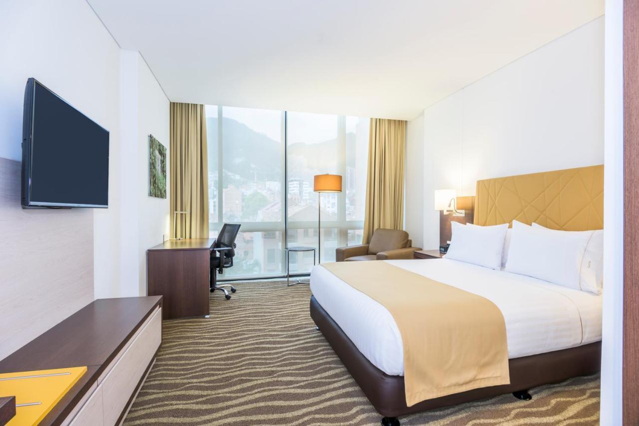 Holiday Inn Express & Suites Bogota Zona Financiera By Ihg Екстер'єр фото