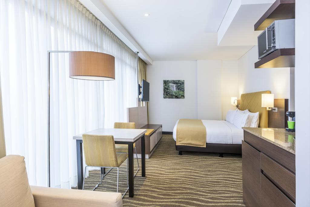 Holiday Inn Express & Suites Bogota Zona Financiera By Ihg Екстер'єр фото